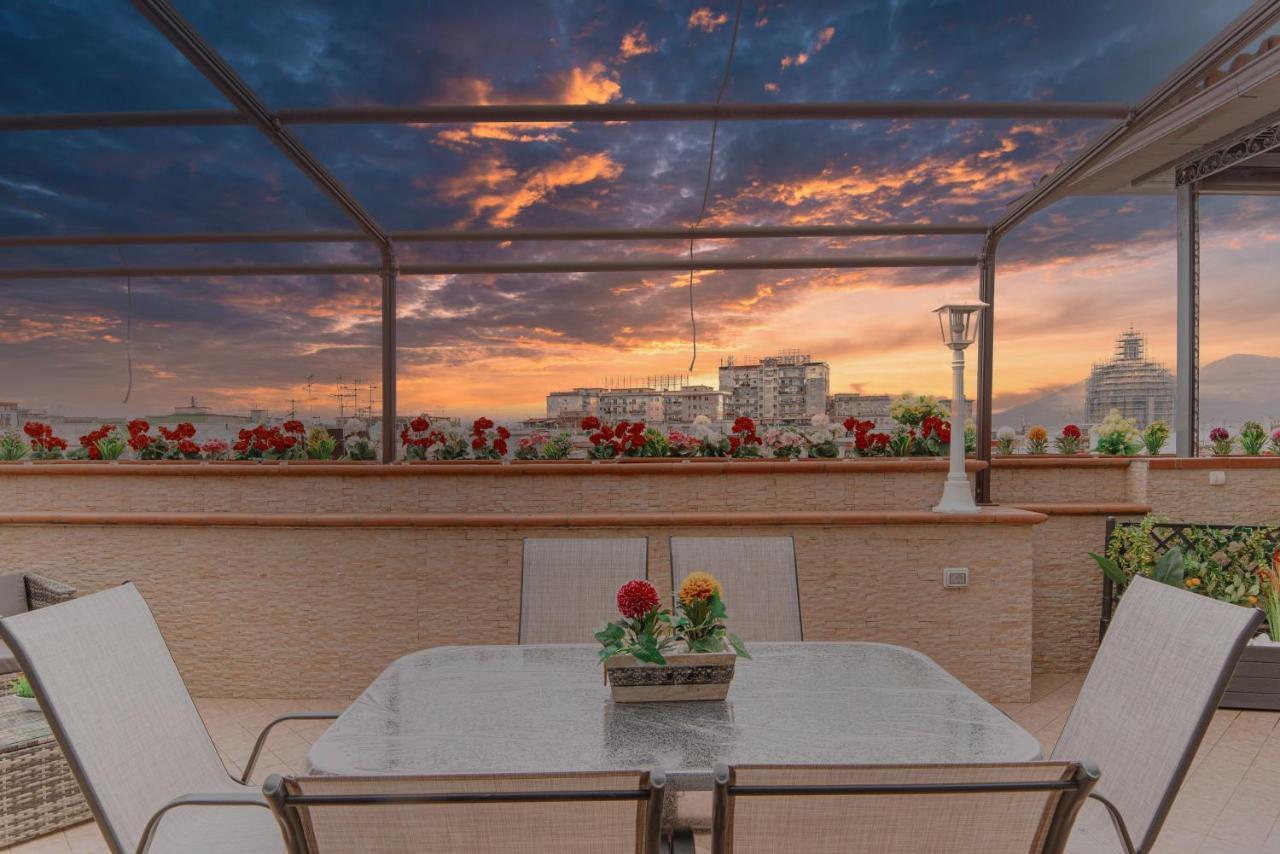 La Terrazza Nel Centro Villa Naples Exterior photo